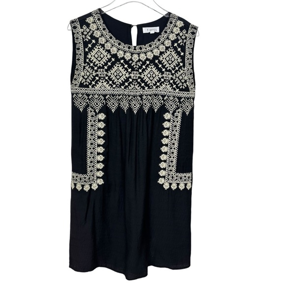 THML Sayulita Embroidered Shift Dress Size Small - Picture 1 of 9